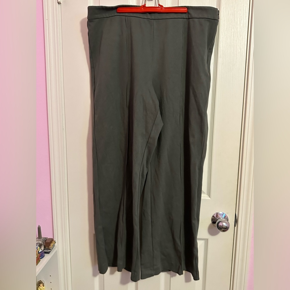 Ann Taylor Curvy Fit Wide Leg Pant